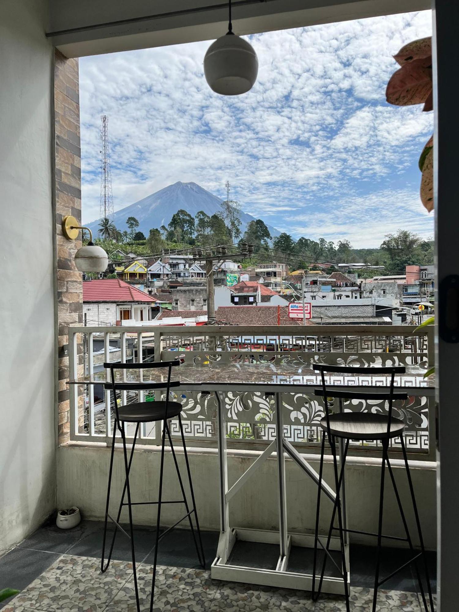 Java Hostel Tumpak Sewu Sidomukti Dış mekan fotoğraf